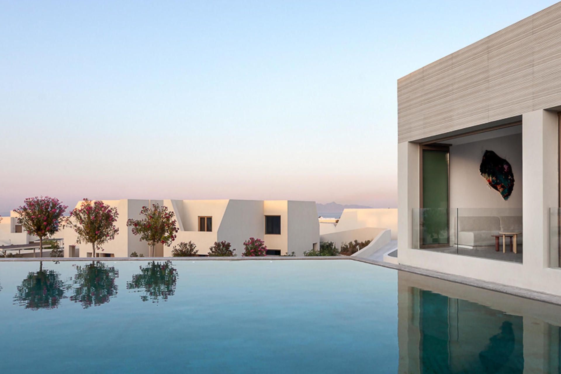 Santorini - Extraordinary Luxury for Premium Enterprises